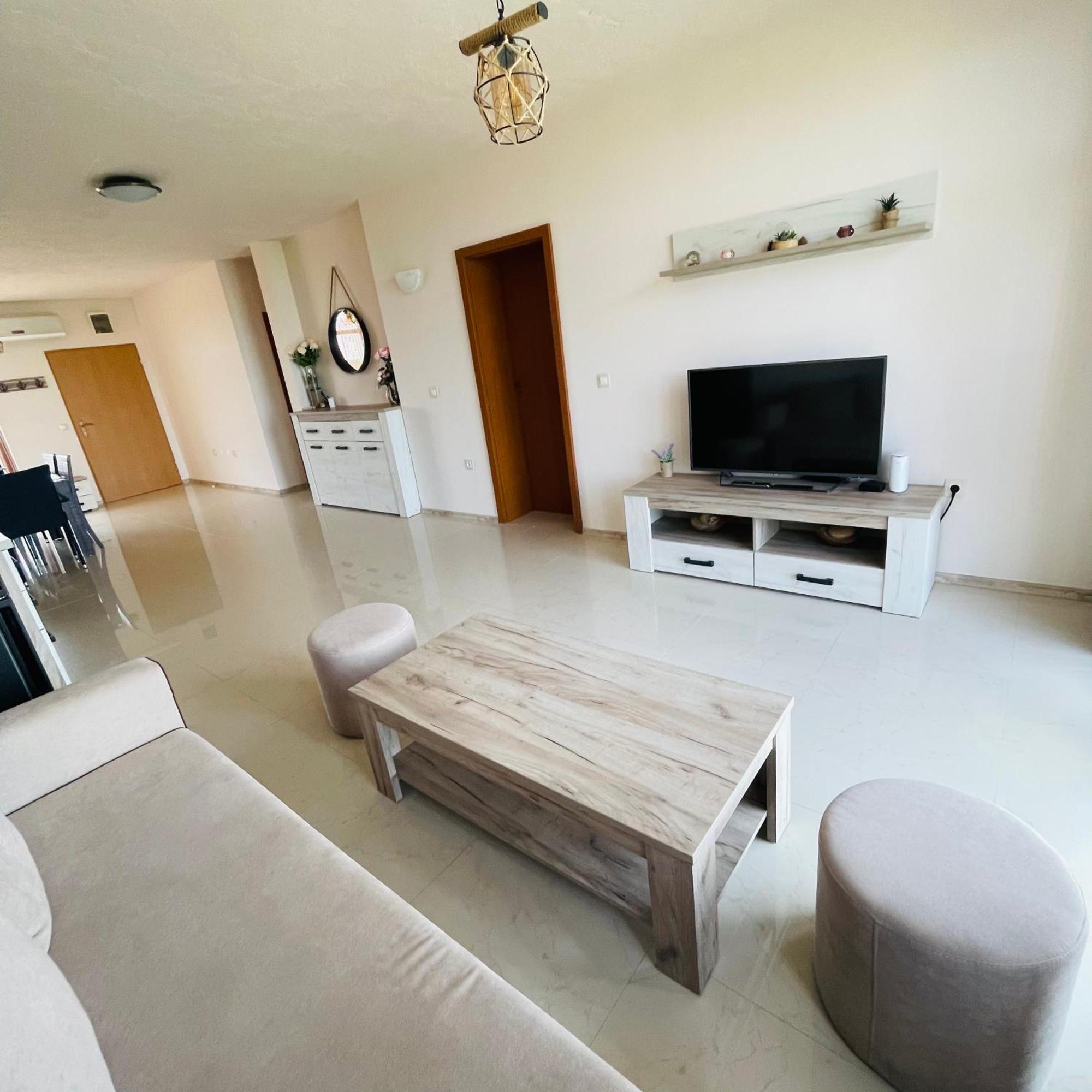 Private Apartment With Sea View 索佐波尔 外观 照片
