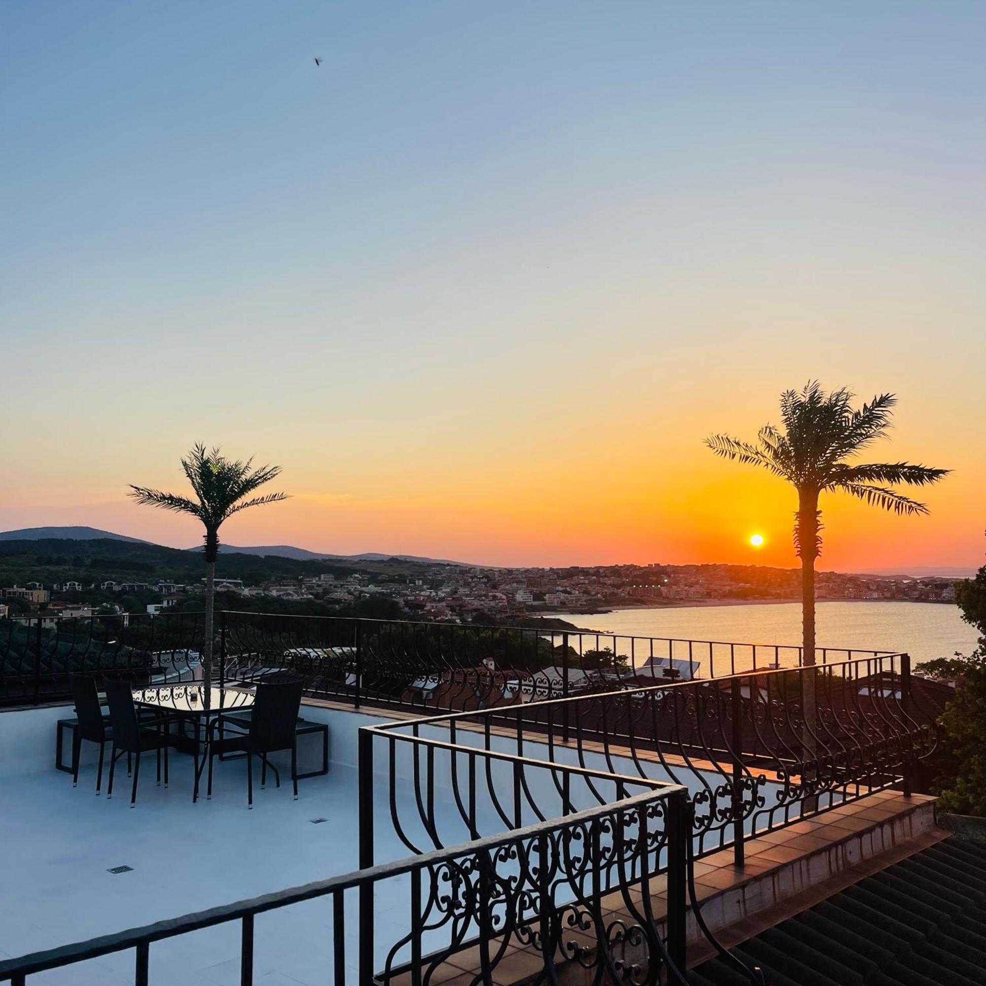 Private Apartment With Sea View 索佐波尔 外观 照片